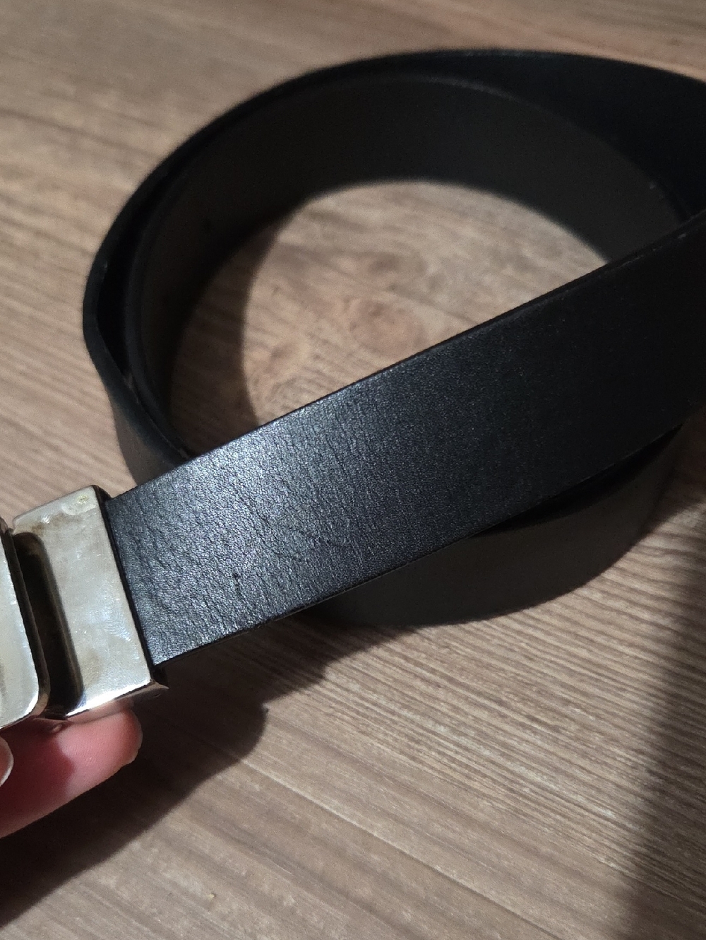 Gucci Black Leather Belt with Silver Buckle - Picture 3 of 4